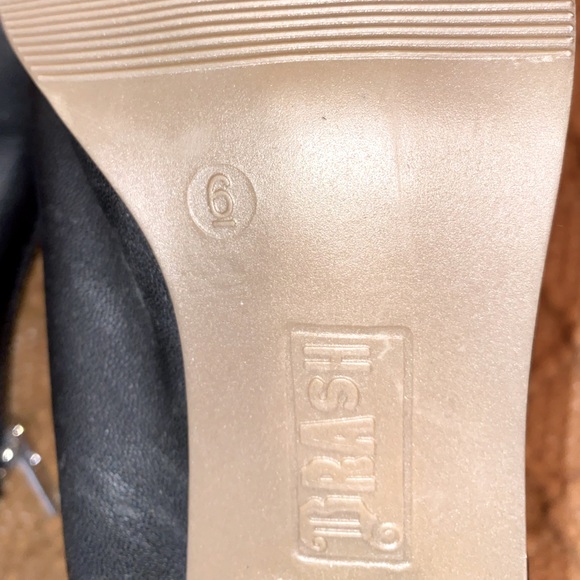 NWOT Women’s Black Pleather Zip Up Wedges Size 6 - Picture 5 of 5